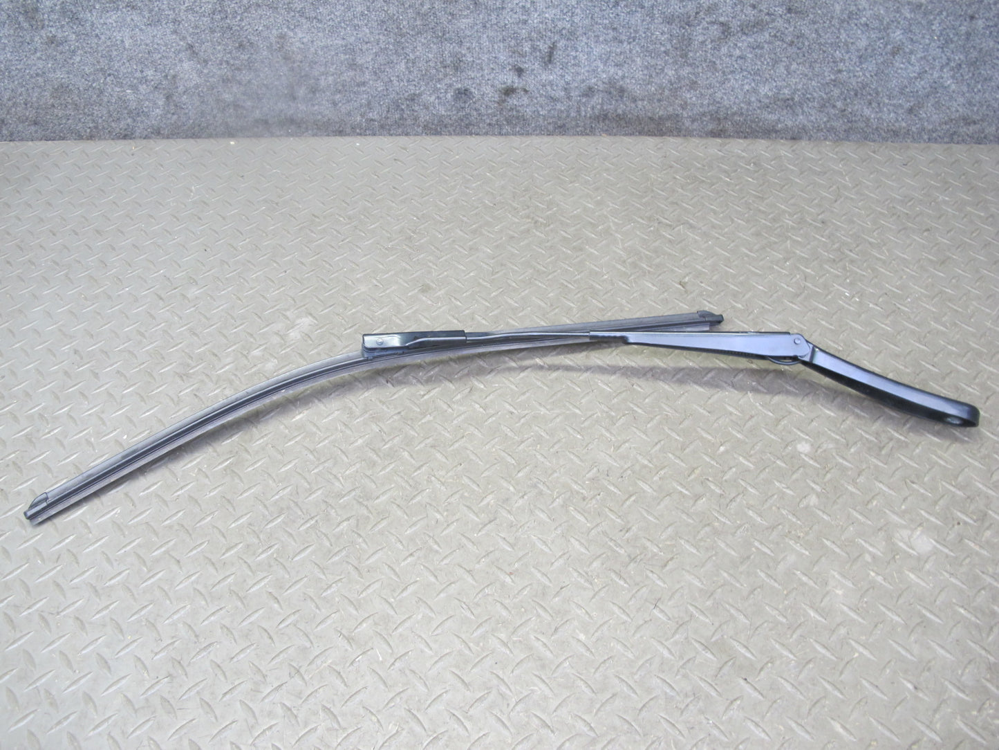 11-17 BMW F25 X3 Set of 2 Front Windshield Left & Right Wiper Arm OEM