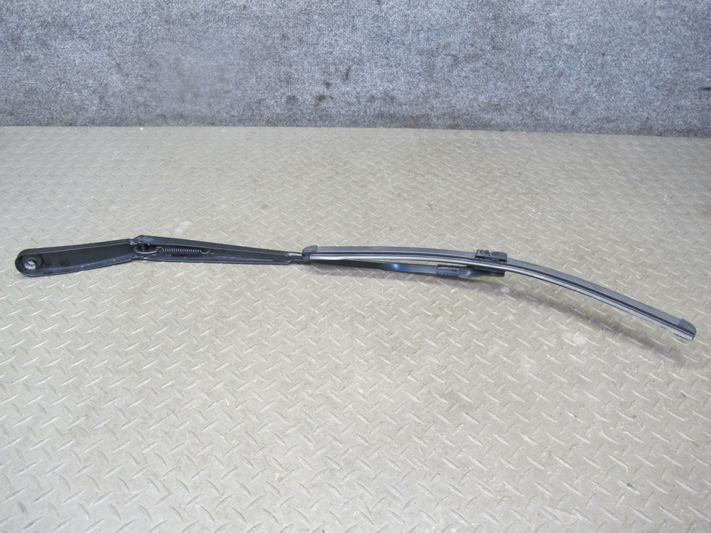 11-17 BMW F25 X3 Set of 2 Front Windshield Left & Right Wiper Arm OEM