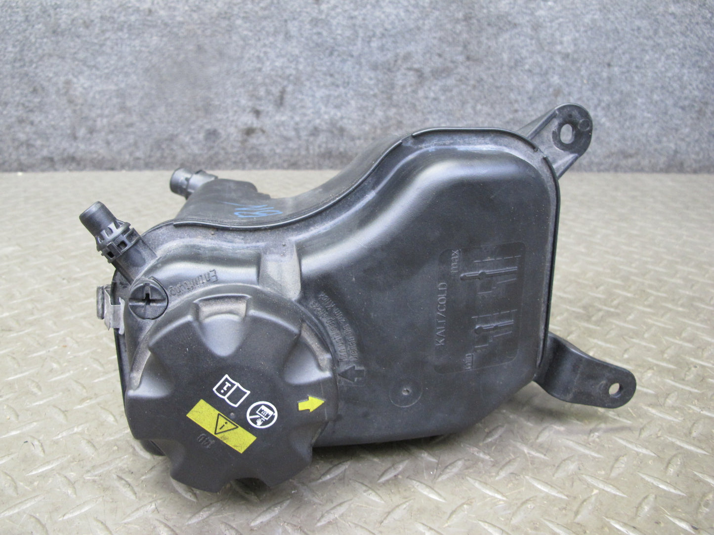 08-13 BMW E82 E88 135i Engine Coolant Expansion Overflow Reservoir Tank OEM