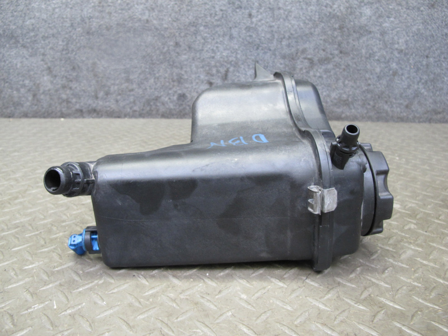 08-13 BMW E82 E88 135i Engine Coolant Expansion Overflow Reservoir Tank OEM