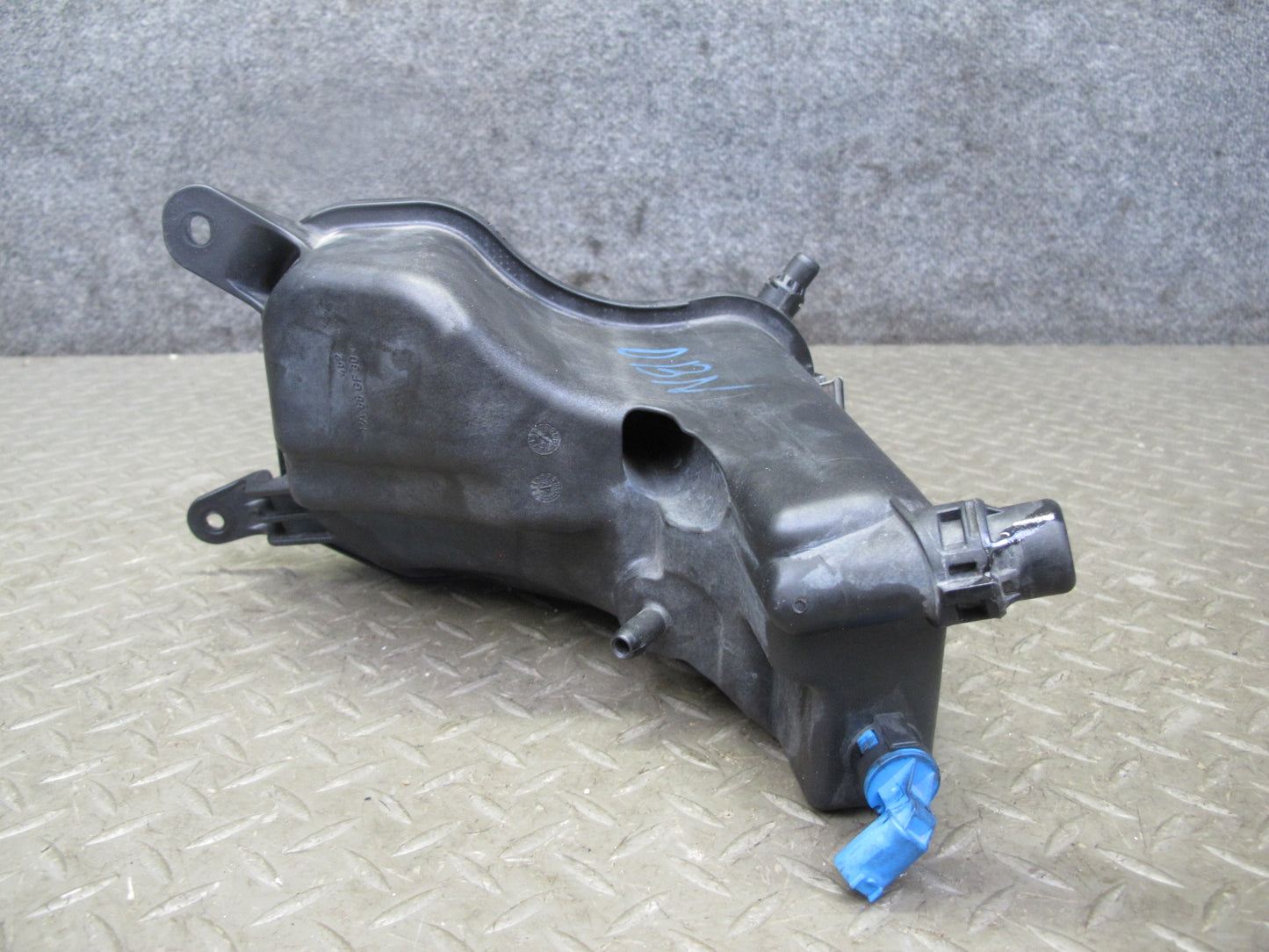 08-13 BMW E82 E88 135i Engine Coolant Expansion Overflow Reservoir Tank OEM