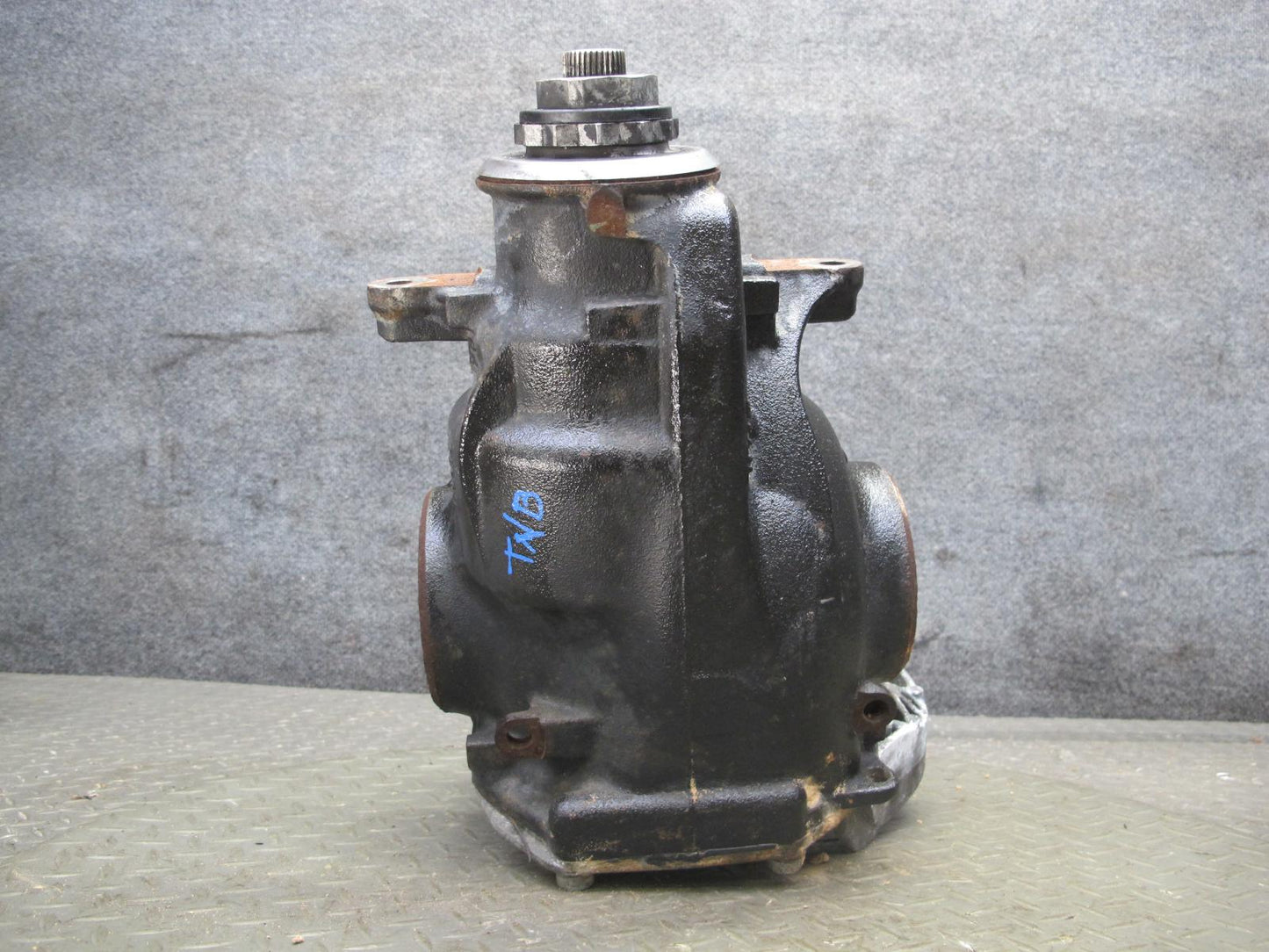 12-15 BMW F30 335i 335Xi M/T Rear Axle Differential Carrier 3.23 Ratio 91k Miles