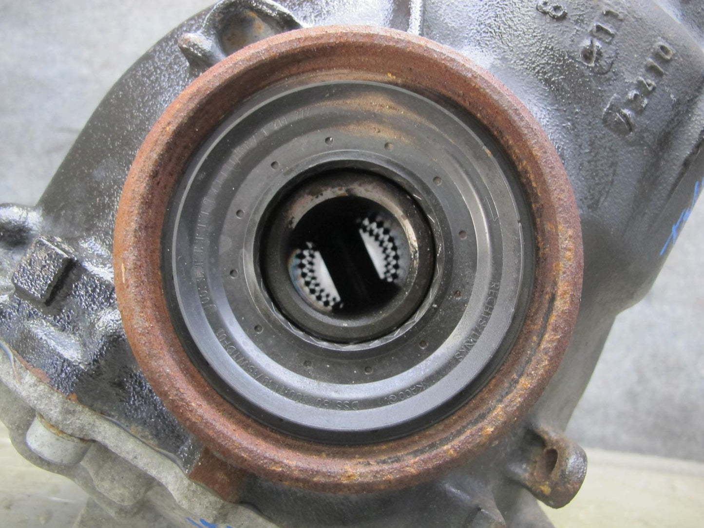 12-15 BMW F30 335i 335Xi M/T Rear Axle Differential Carrier 3.23 Ratio 91k Miles