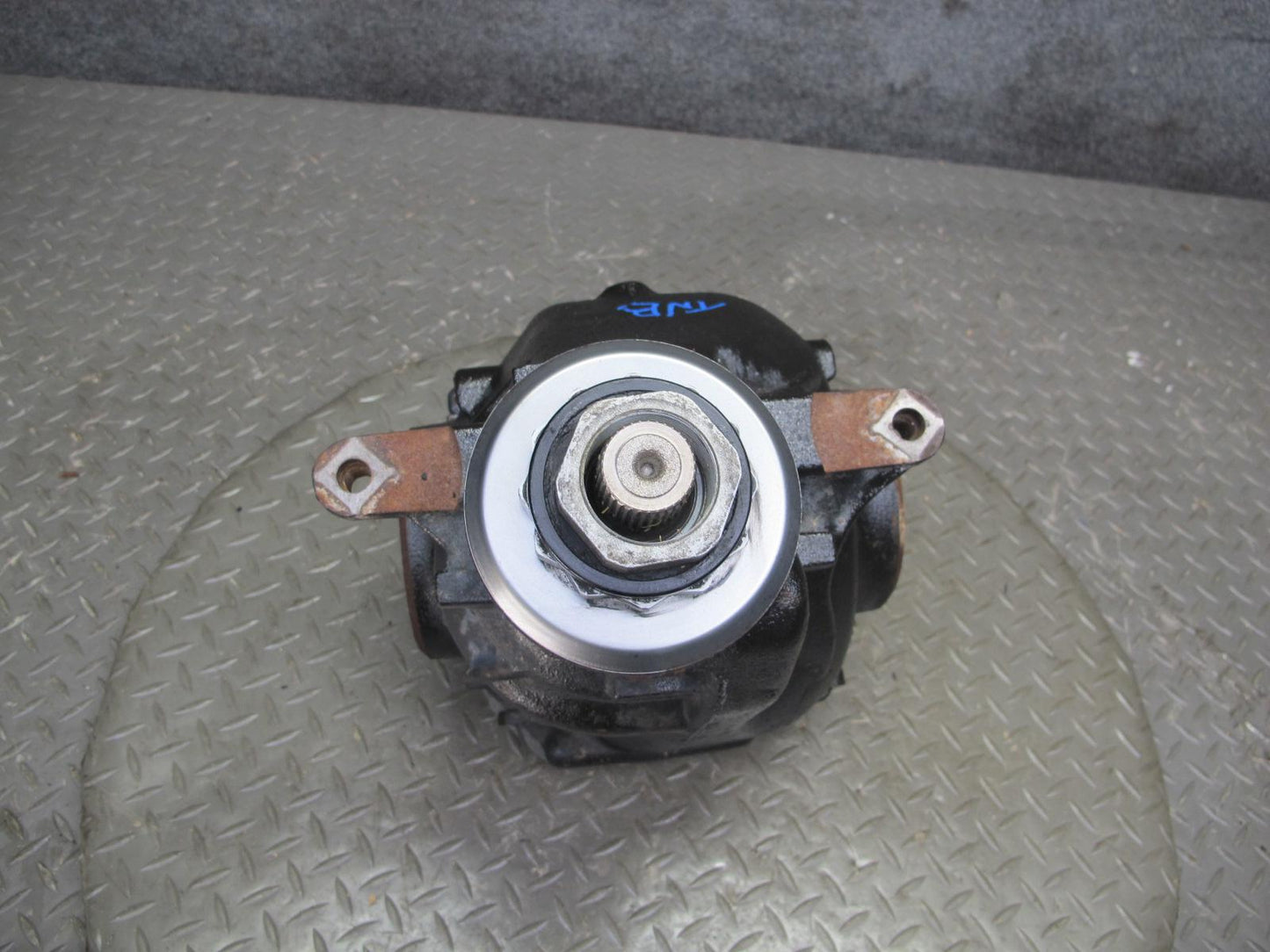 12-15 BMW F30 335i 335Xi M/T Rear Axle Differential Carrier 3.23 Ratio 91k Miles