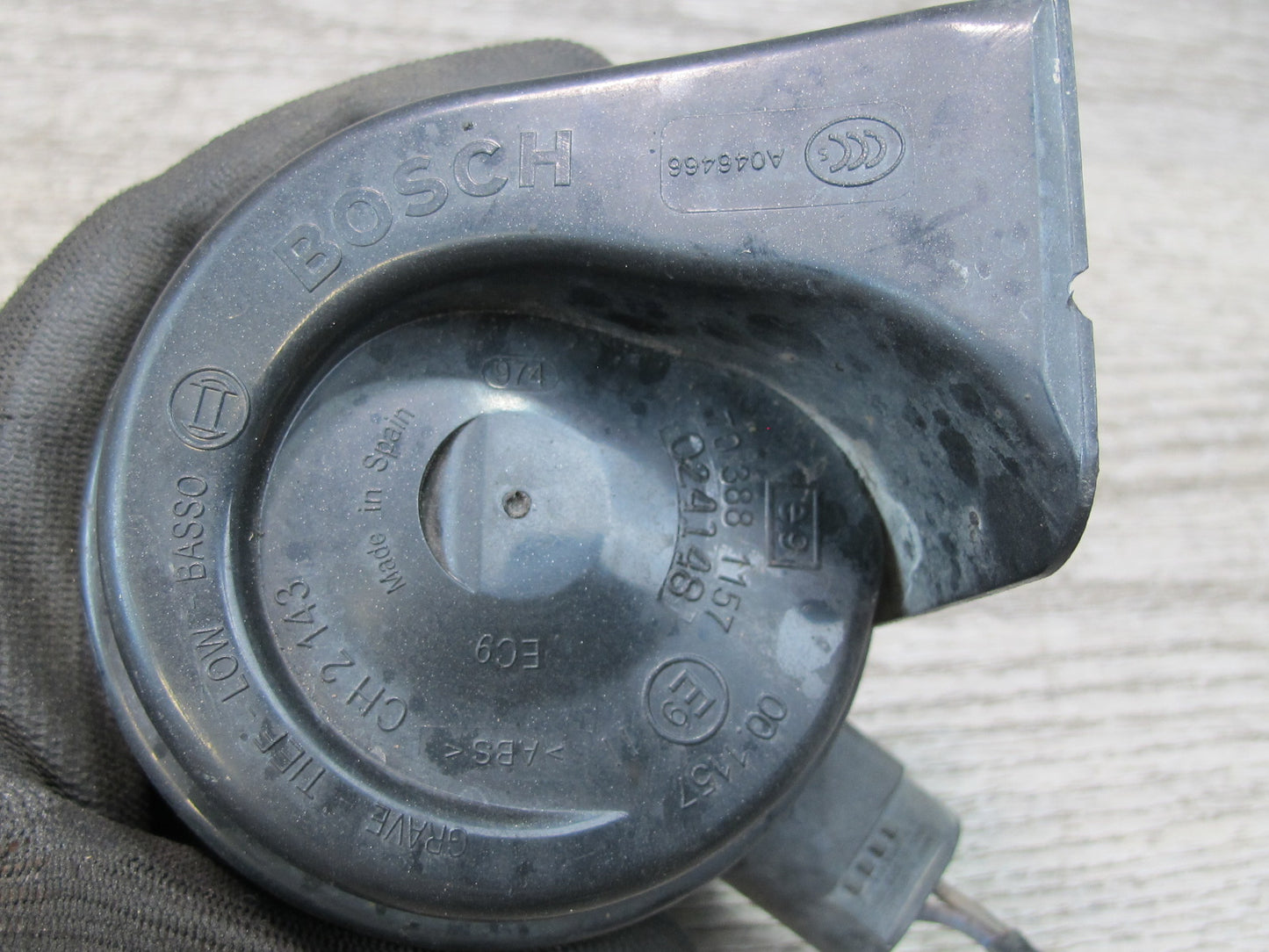 08-13 BMW E82 E88 135i Set of 2 High & Low Tone Note Pitch Horn Signal OEM