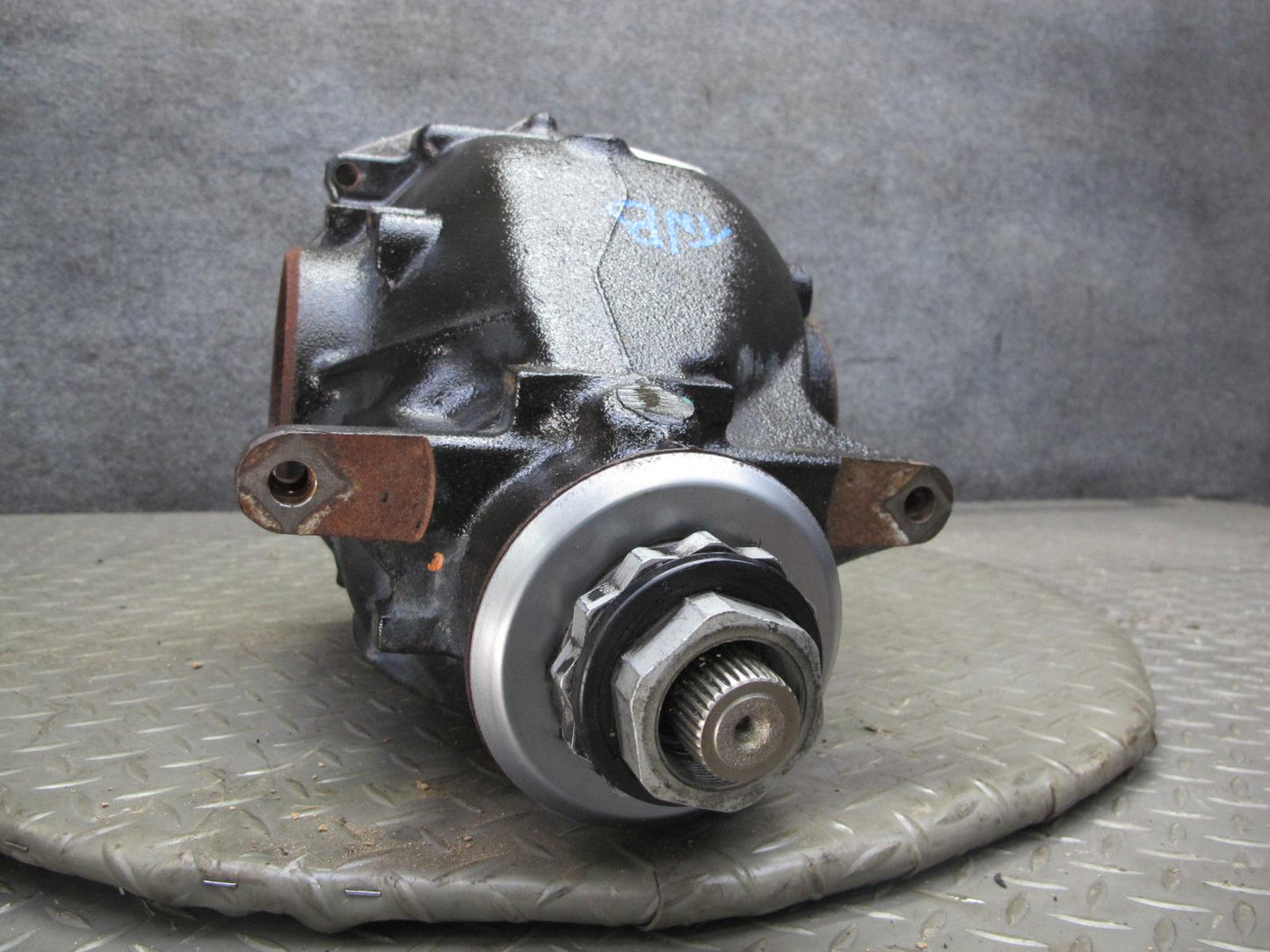 12-15 BMW F30 335i 335Xi M/T Rear Axle Differential Carrier 3.23 Ratio 91k Miles