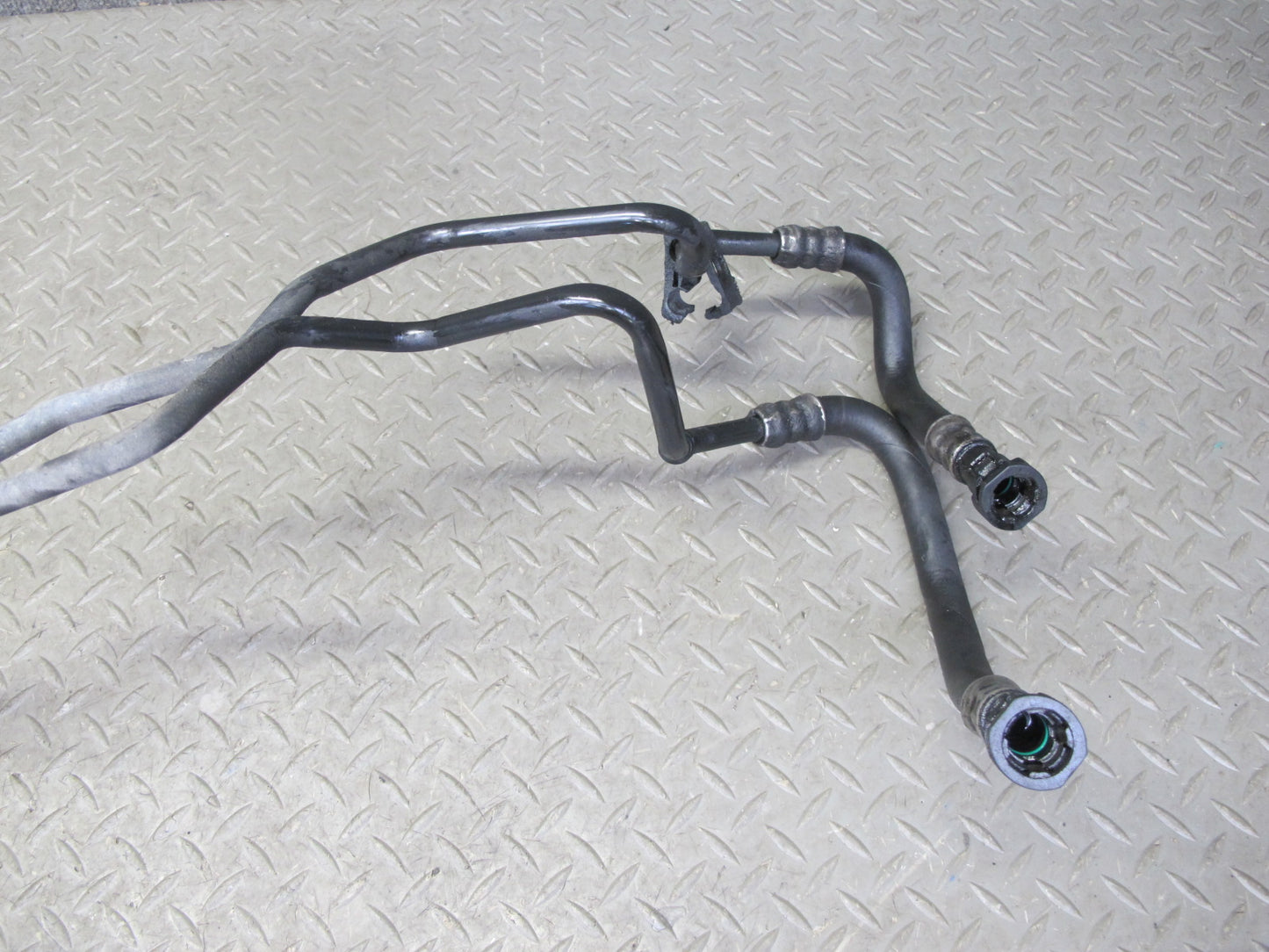 08-13 BMW E82 E88 135i N54 A/T Transmission Oil Cooler Pipe Hose Tube Line OEM