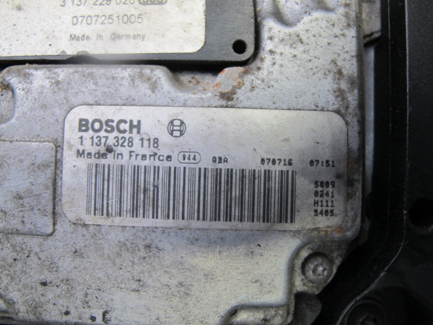 08-13 BMW E82 E88 135i Engine Radiator Cooling Fan w Housing Assy 7561712 OEM