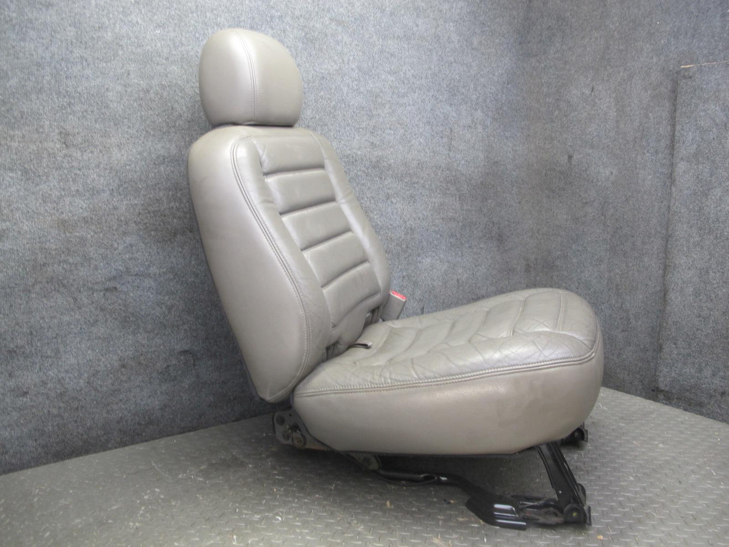 2004 Hummer H2 Rear 2ND ROW Left & Right Side Leather Seat Set of 2