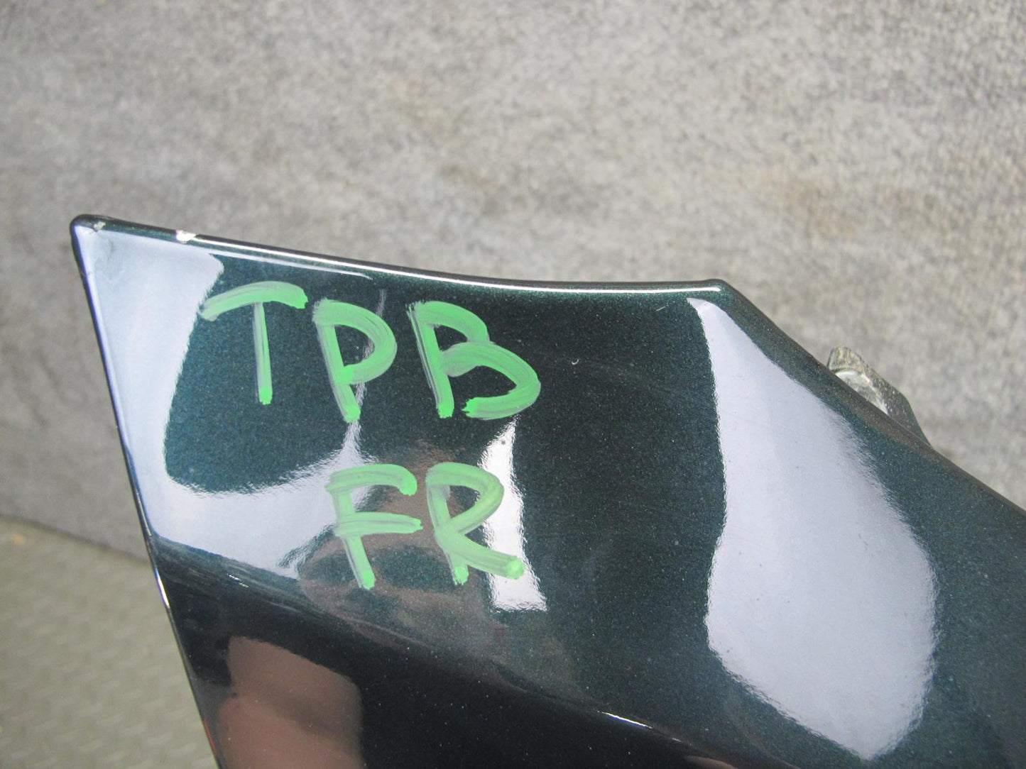 01-03 BMW E46 330ci Coupe Convertible Front Right Fender Shell Cover Panel OEM