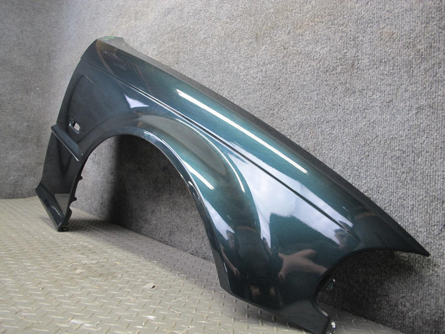 01-03 BMW E46 330ci Coupe Convertible Front Right Fender Shell Cover Panel OEM