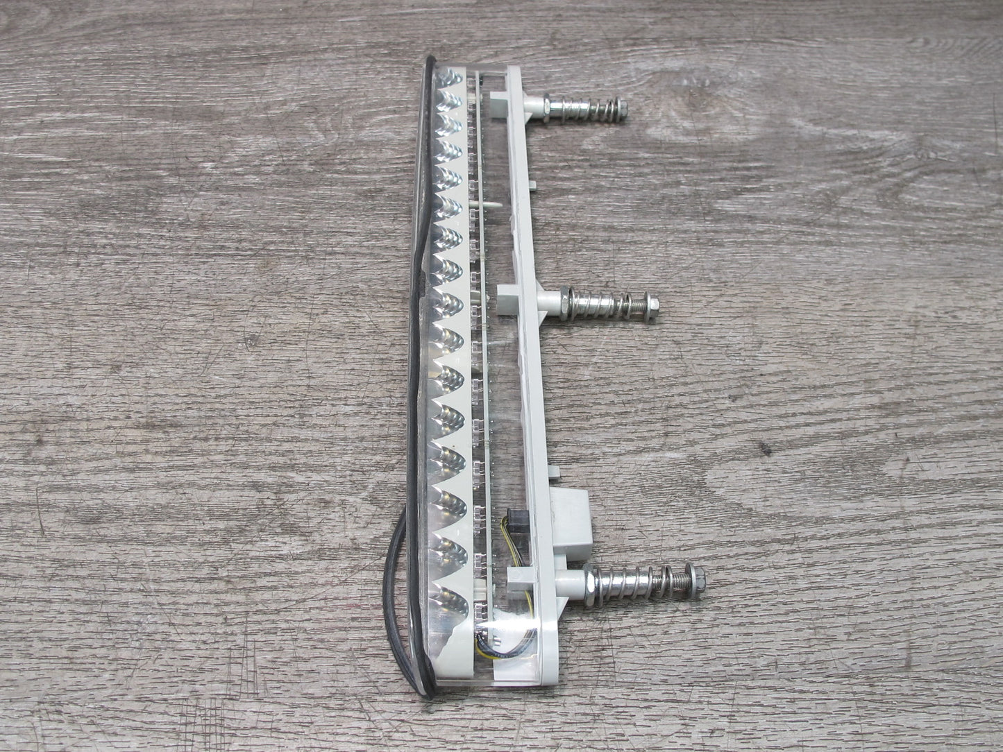 01-06 BMW E46 330ci Convertible Rear Third 3RD Brake Stop Light Lamp 6920740 OEM