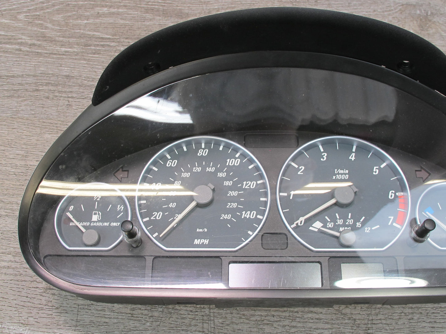 01-06 BMW E46 330ci Convertible A/T Speedometer Instrument Cluster 6915270 OEM