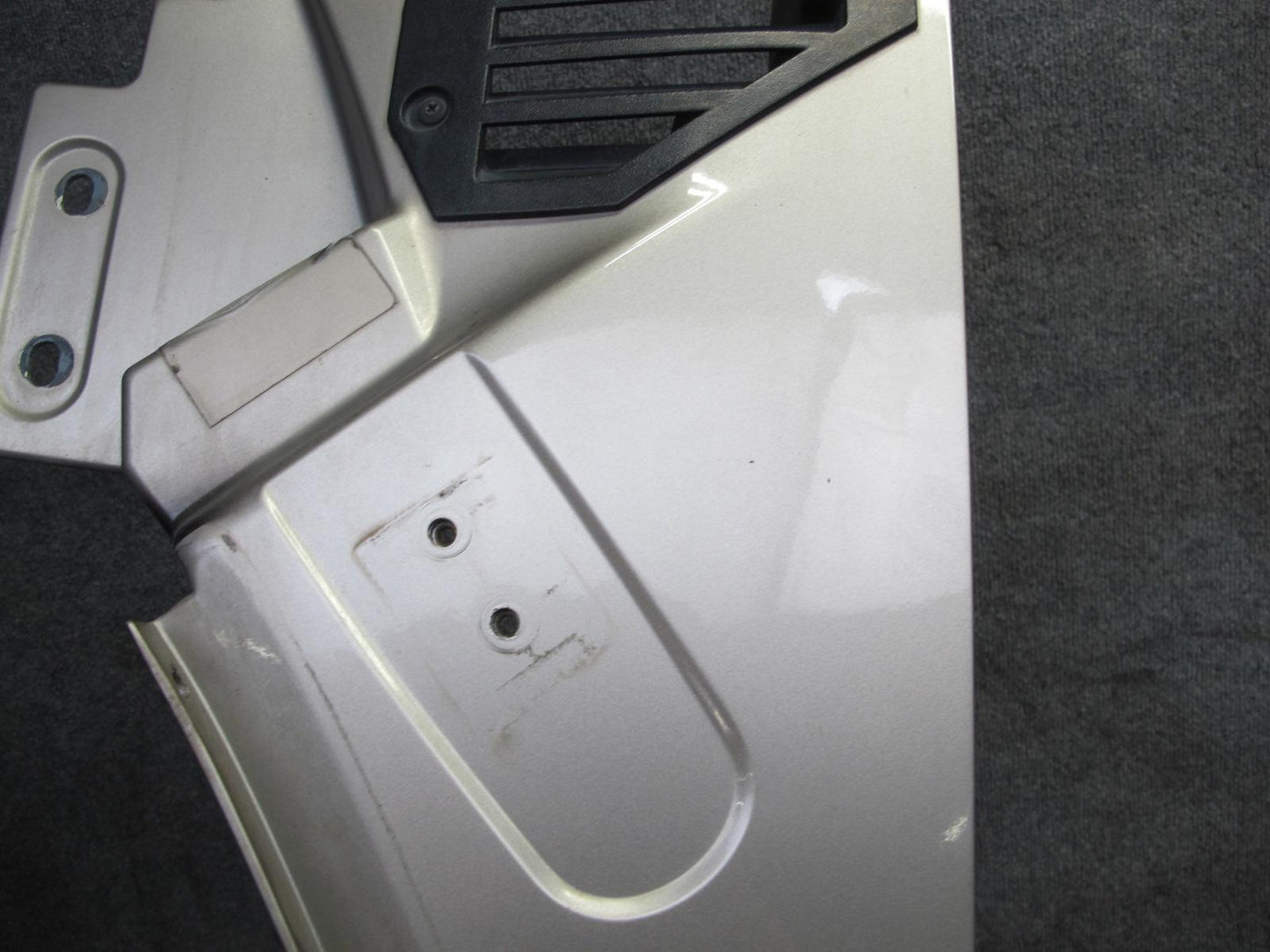 2003-2009 Hummer H2 Front Left Driver Side Fender Shell Cover Panel 15062999