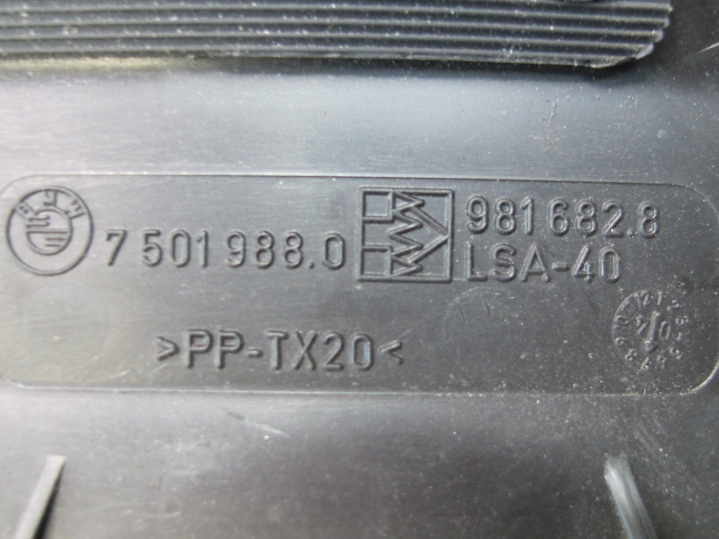 01-06 BMW E46 330ci M54 M56 Air Intake Inlet Manifold Duct Pipe 7501988 OEM