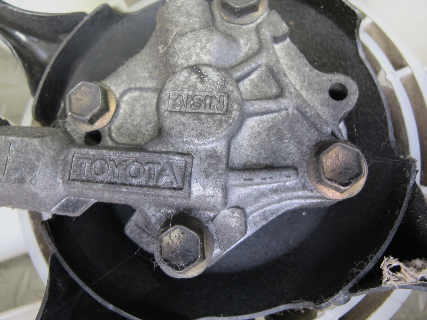 95-97 Toyota Celsior Engine Cooling Radiator Hydraulic Fan Motor w Shroud OEM