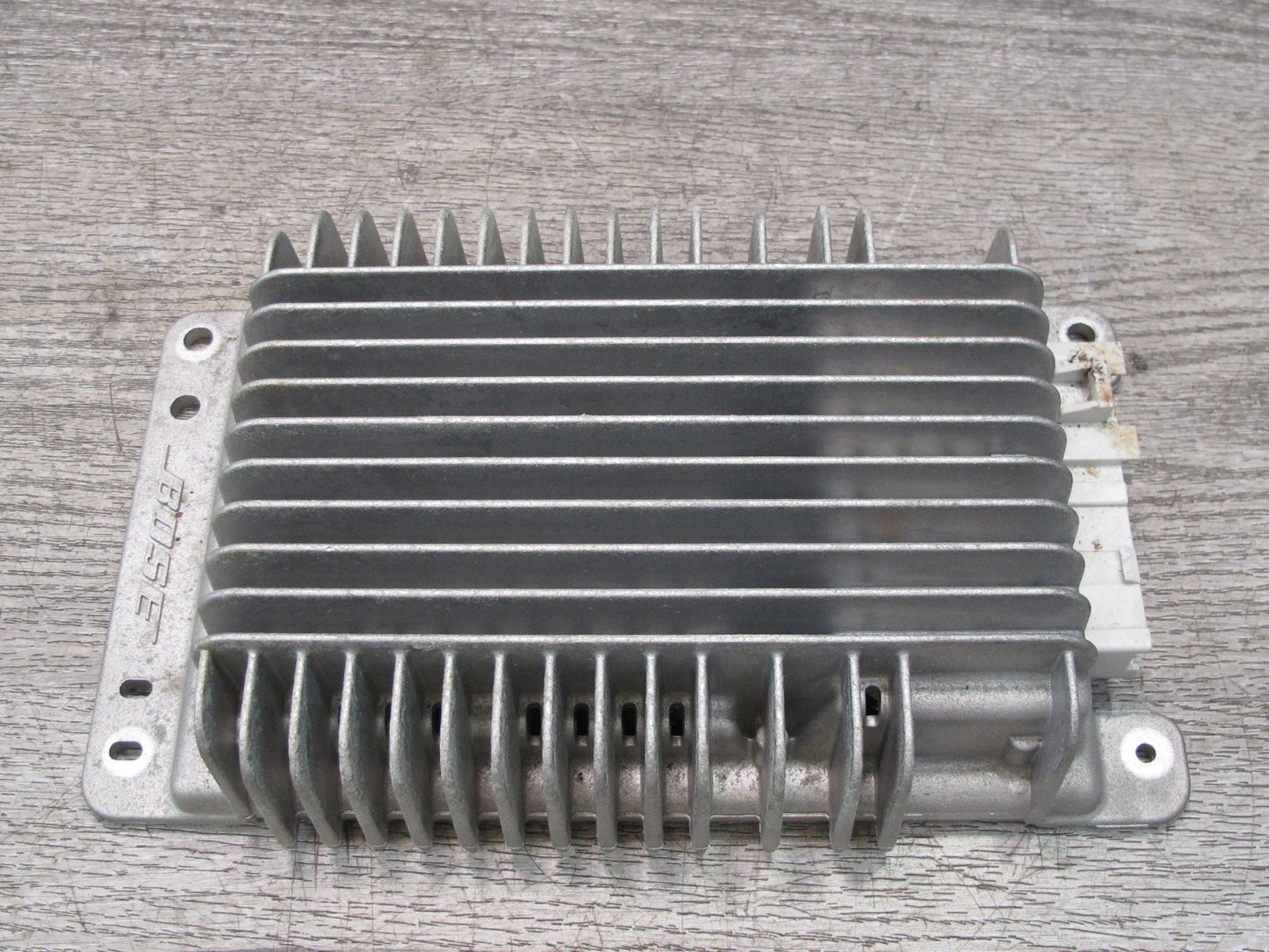 2004-2007 Hummer H2 Bose Radio Audio Amplifier AMP 15113803