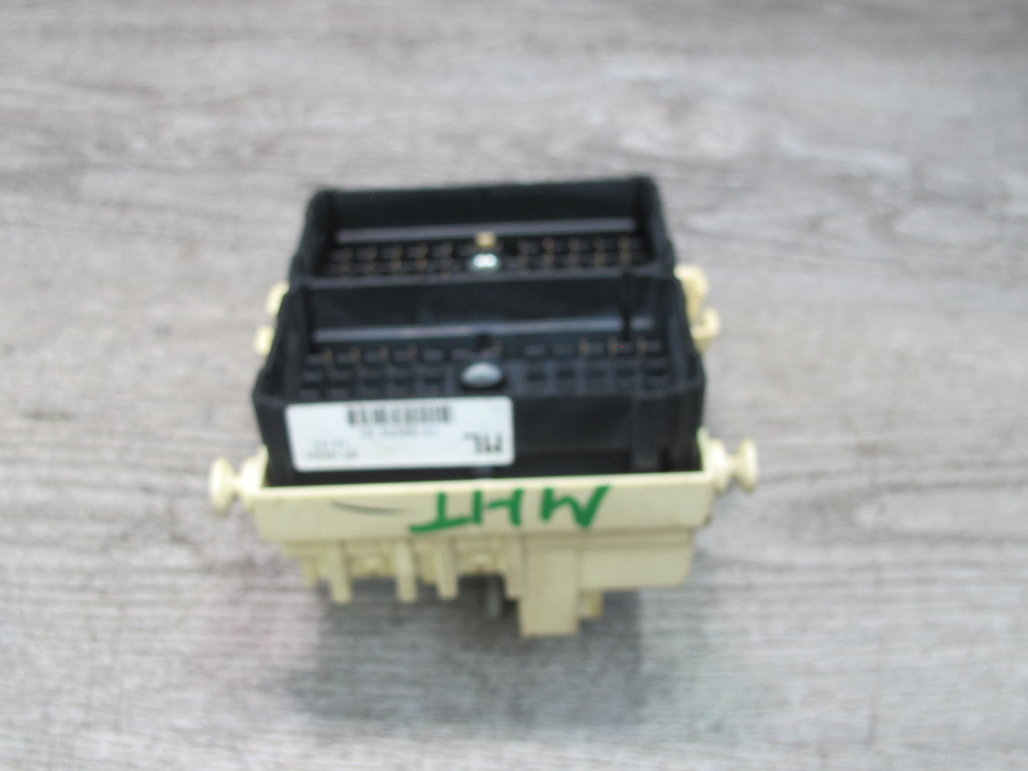 2003-2007 Hummer H2 Dash Board Relay Fuse Junction Box 15190658