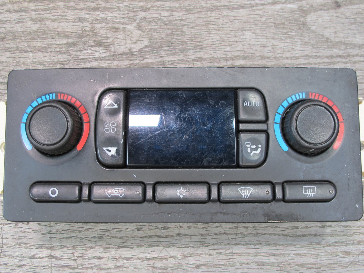 2003-2007 Hummer H2 A/C Heater Climate Control Switch Panel 15136332