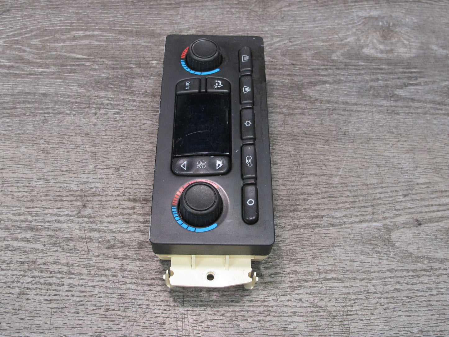 2003-2007 Hummer H2 A/C Heater Climate Control Switch Panel 15136332