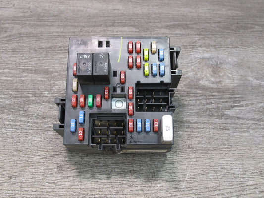 2003-2007 Hummer H2 Under Dash Interior Fuse Relay Box 15058033