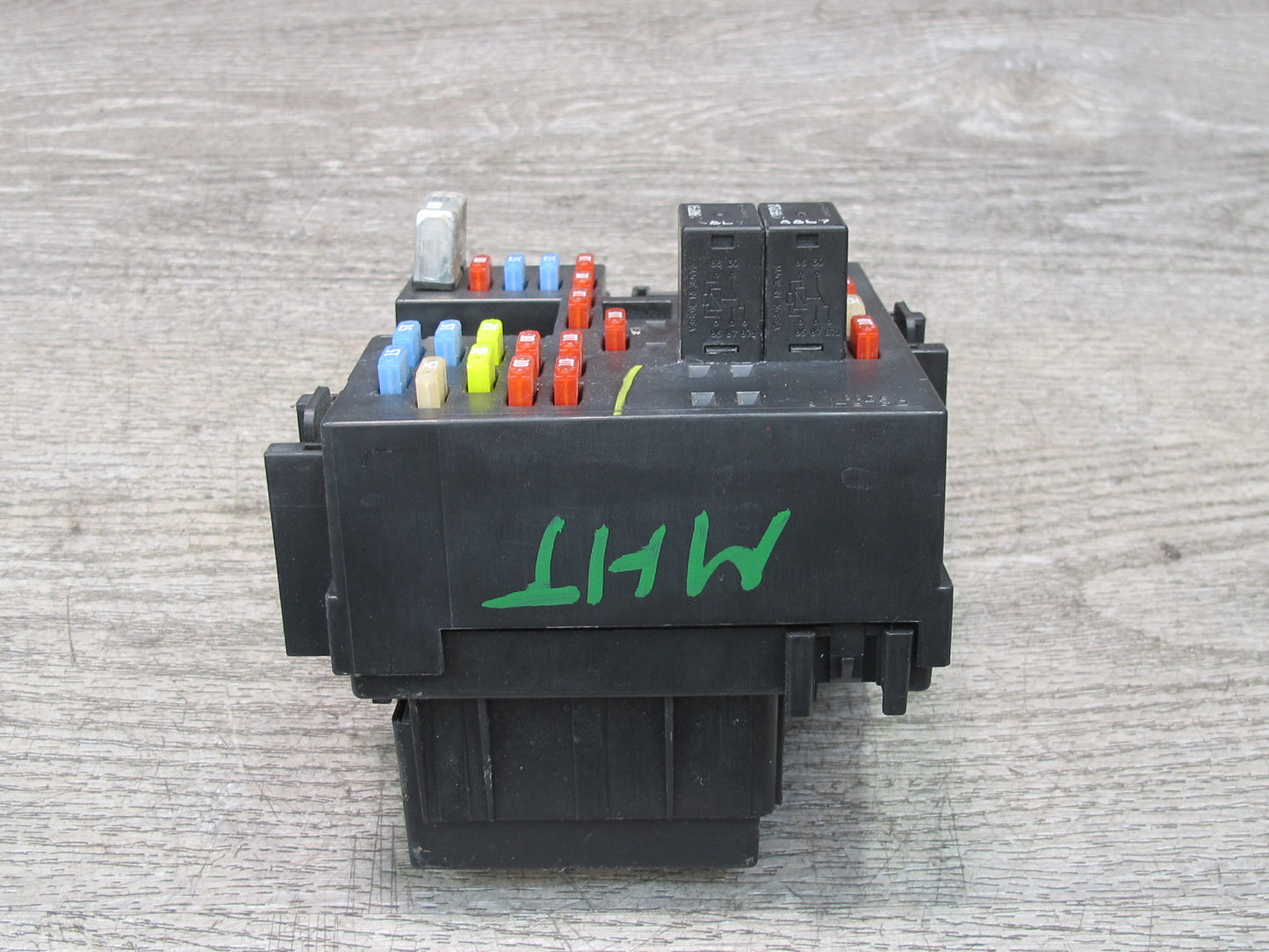 2003-2007 Hummer H2 Under Dash Interior Fuse Relay Box 15058033