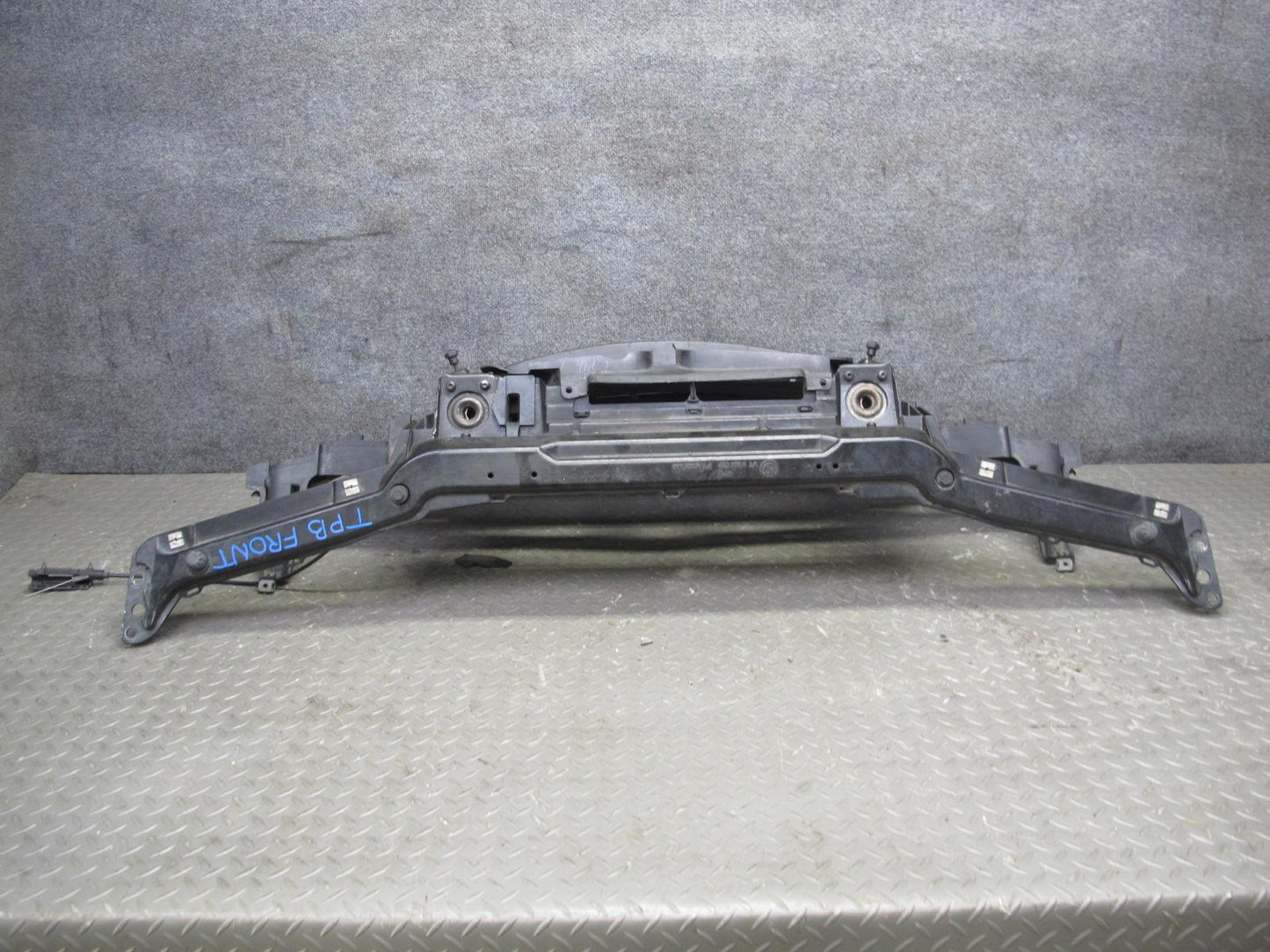 01-06 BMW E46 325ci 330ci M54 Convertible Radiator Core Frame Support OEM