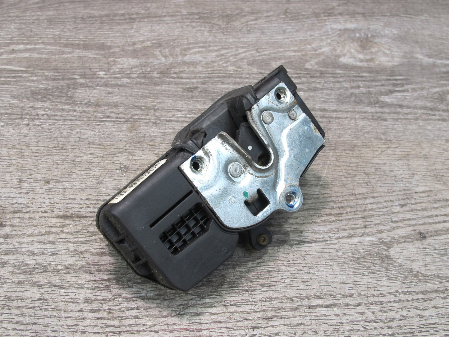 2003-2007 Hummer H2 Front Left Driver Side Door Lock Latch Actuator