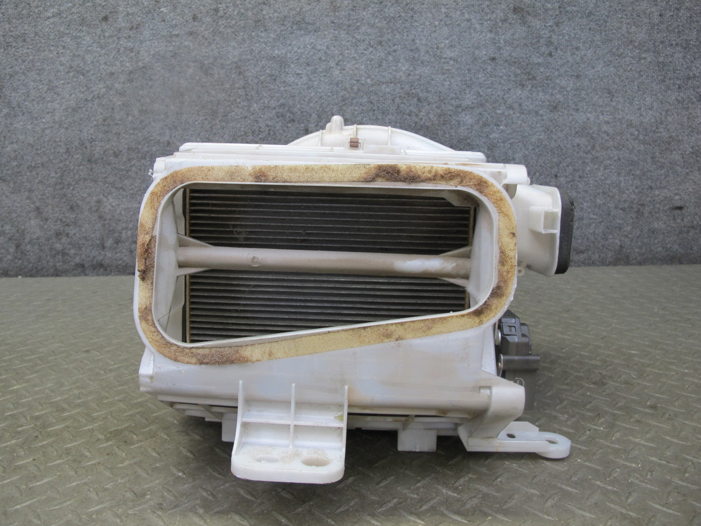 95-97 Toyota Celsior UCF20 RHD A/C Heater Blower Motor w Housing Assembly OEM