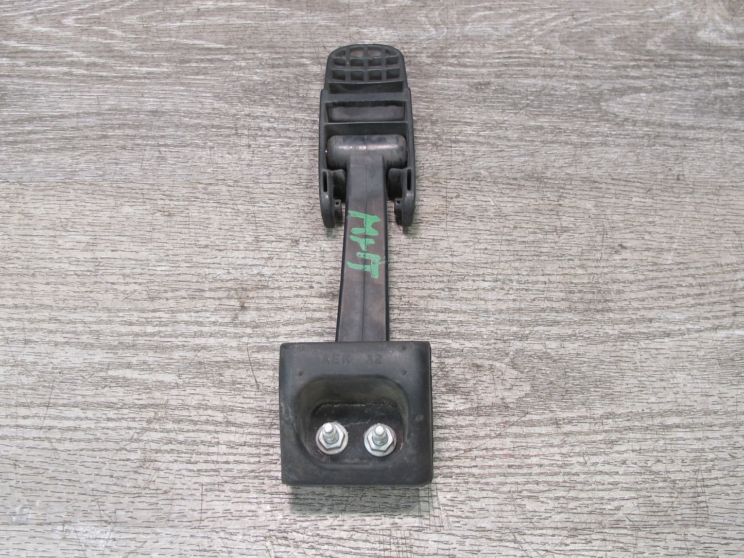 2003-2009 Hummer H2 Front Left & Right Hood Bonnet Latch Lock Strap Support Set