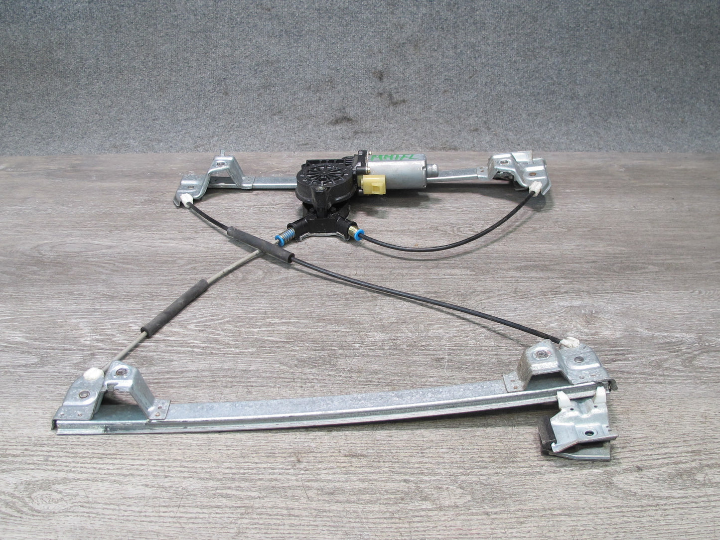 2003-2009 Hummer H2 Front Left Side Door Window Regulator W/ Motor