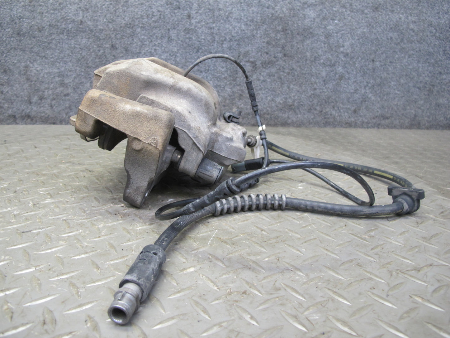 11-17 BMW F25 X3 AWD Set of 2 Front Left & Right Brake Caliper OEM