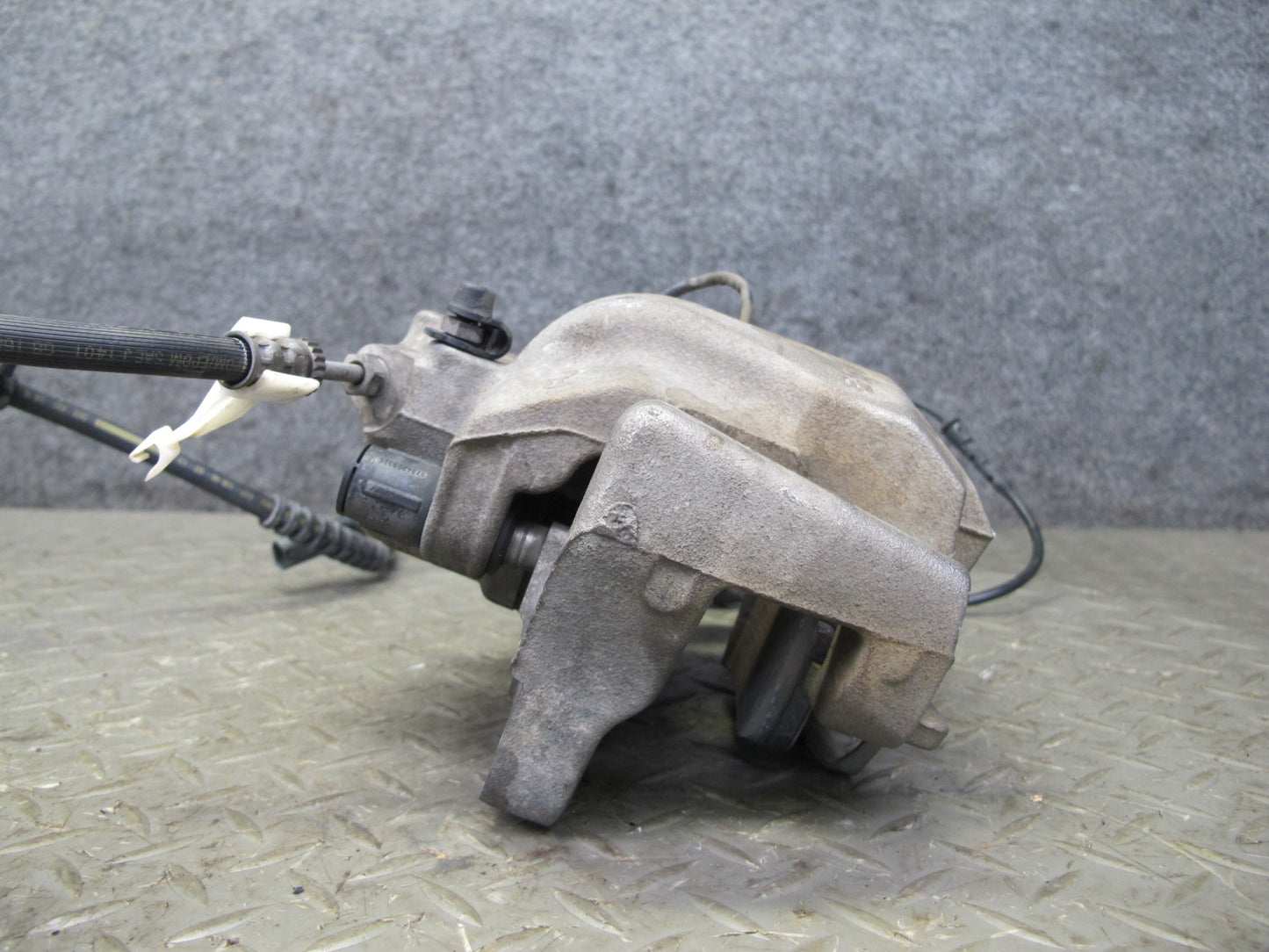 11-17 BMW F25 X3 AWD Set of 2 Front Left & Right Brake Caliper OEM