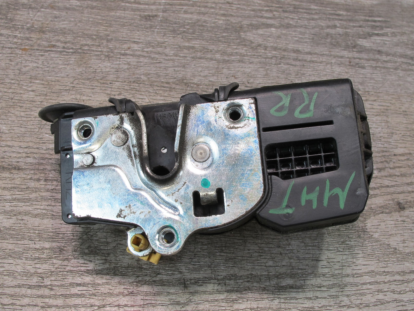 2003-2007 Hummer H2 Rear Right Passenger Side Door Lock Latch Actuator