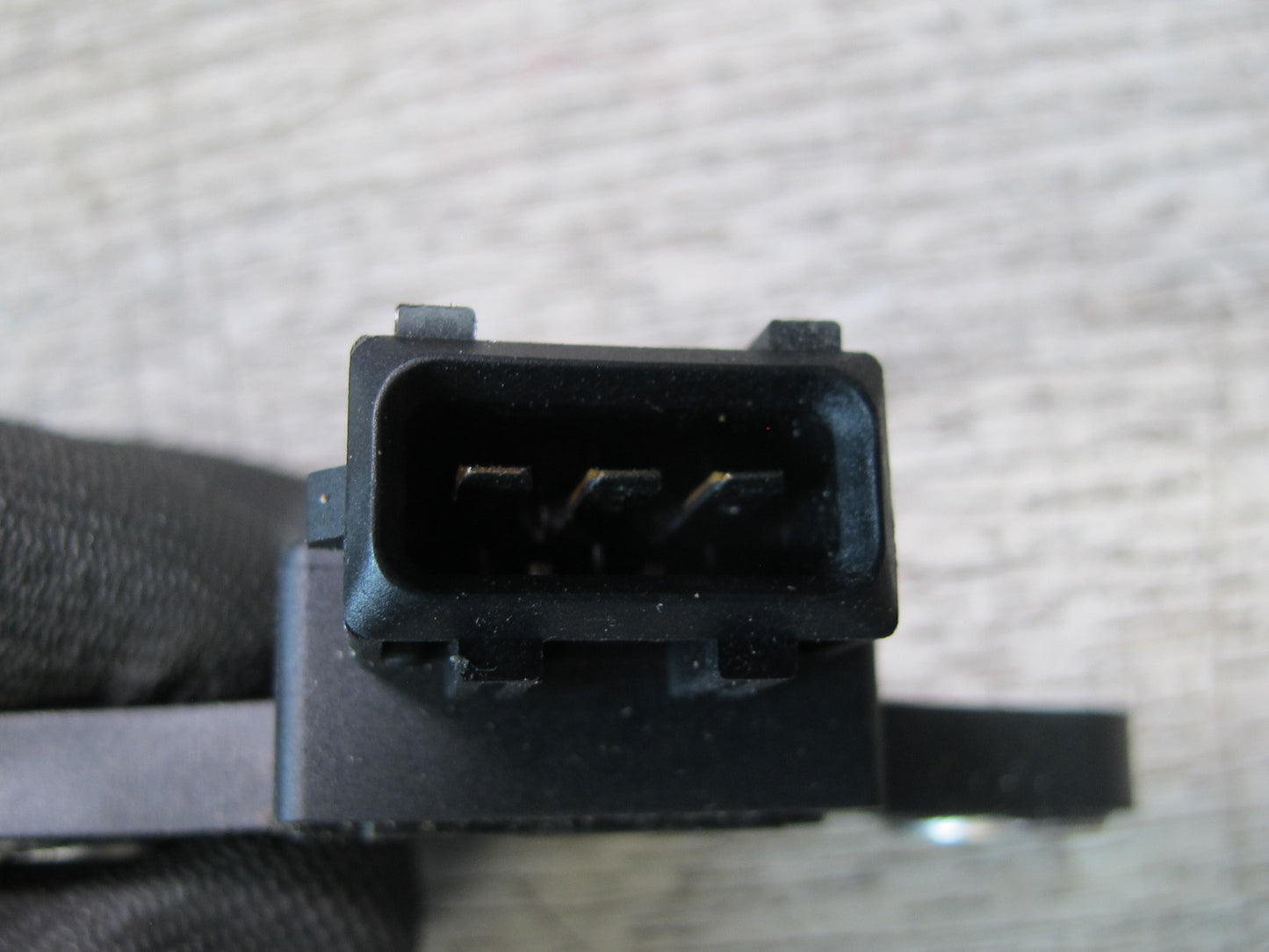 2003-2007 Hummer H2 YAW Turn Rate Acceleration Speed Sensor 15181002