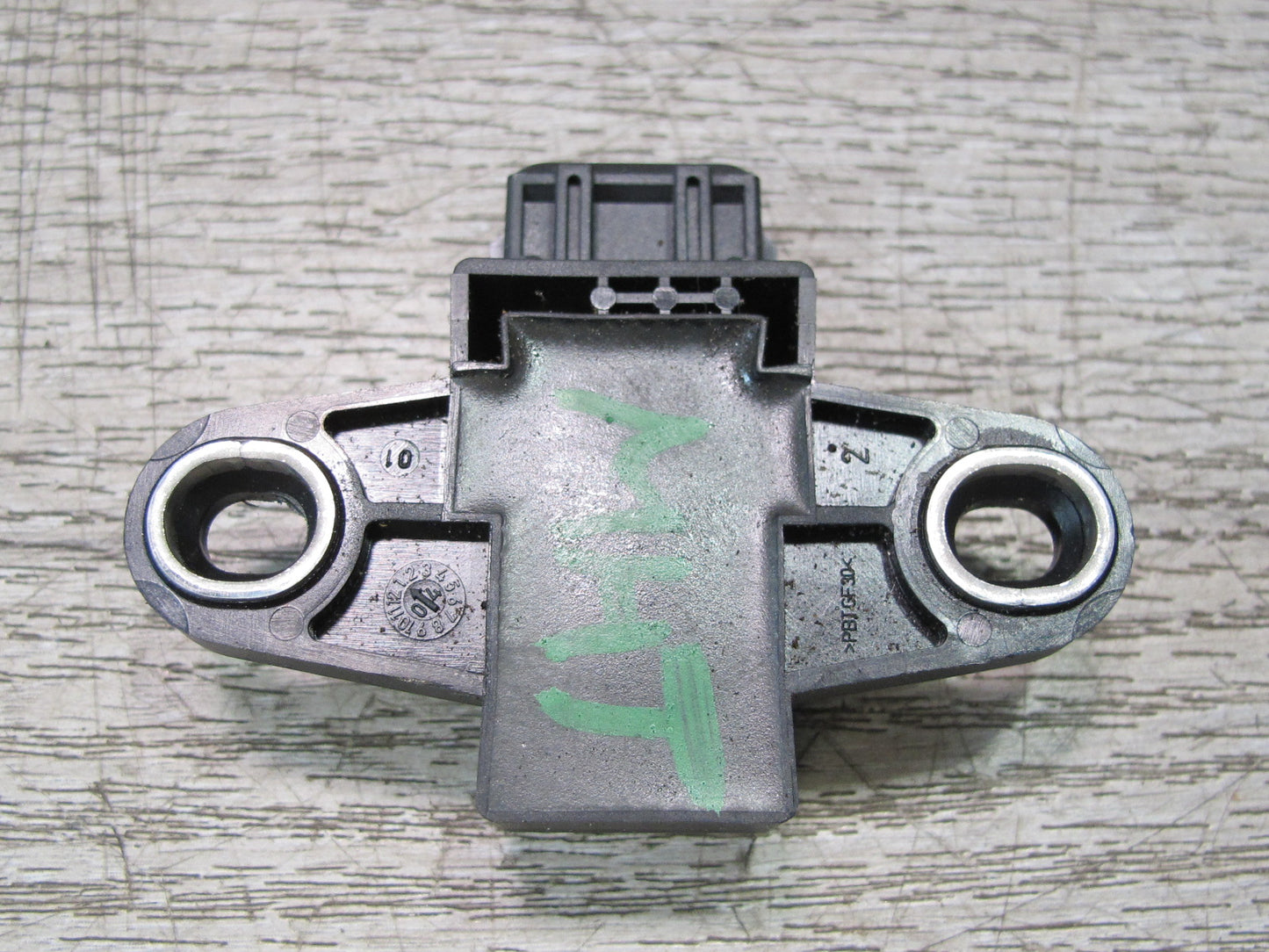 2003-2007 Hummer H2 YAW Turn Rate Acceleration Speed Sensor 15181002