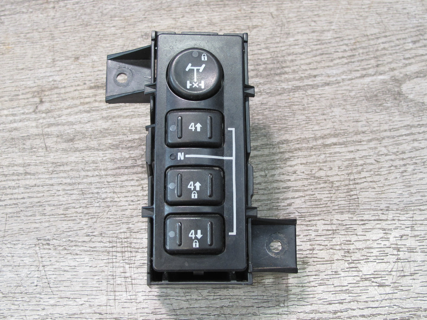 2003-2007 Hummer H2 Dash Transfer Case Select Control Switch W/bracket 15192439