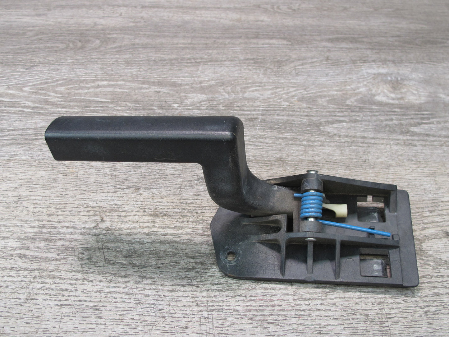 2003-2007 Hummer H2 Rear Left Driver Side Door Interior Handle