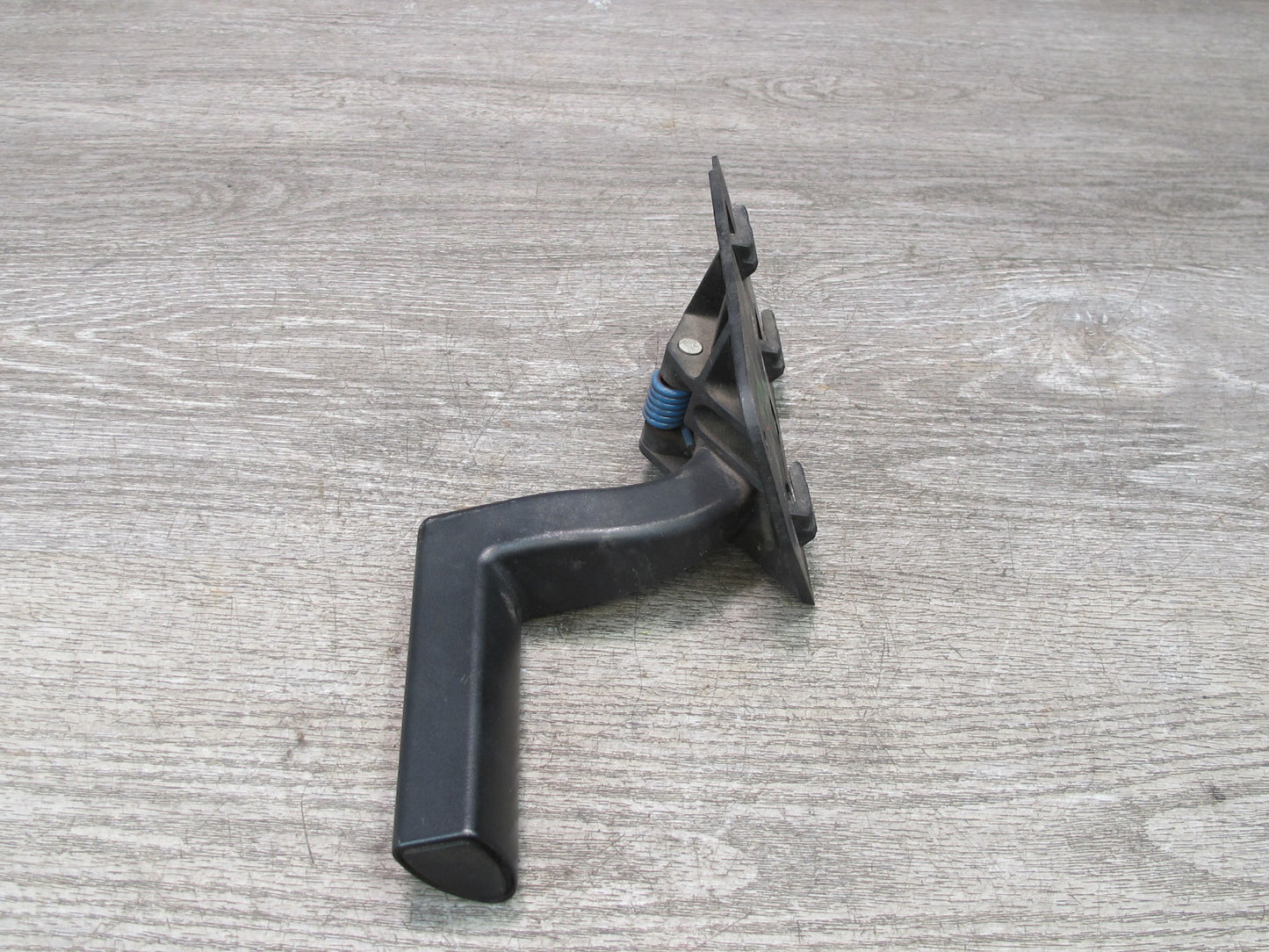 2003-2007 Hummer H2 Front Left Driver Side Door Interior Handle