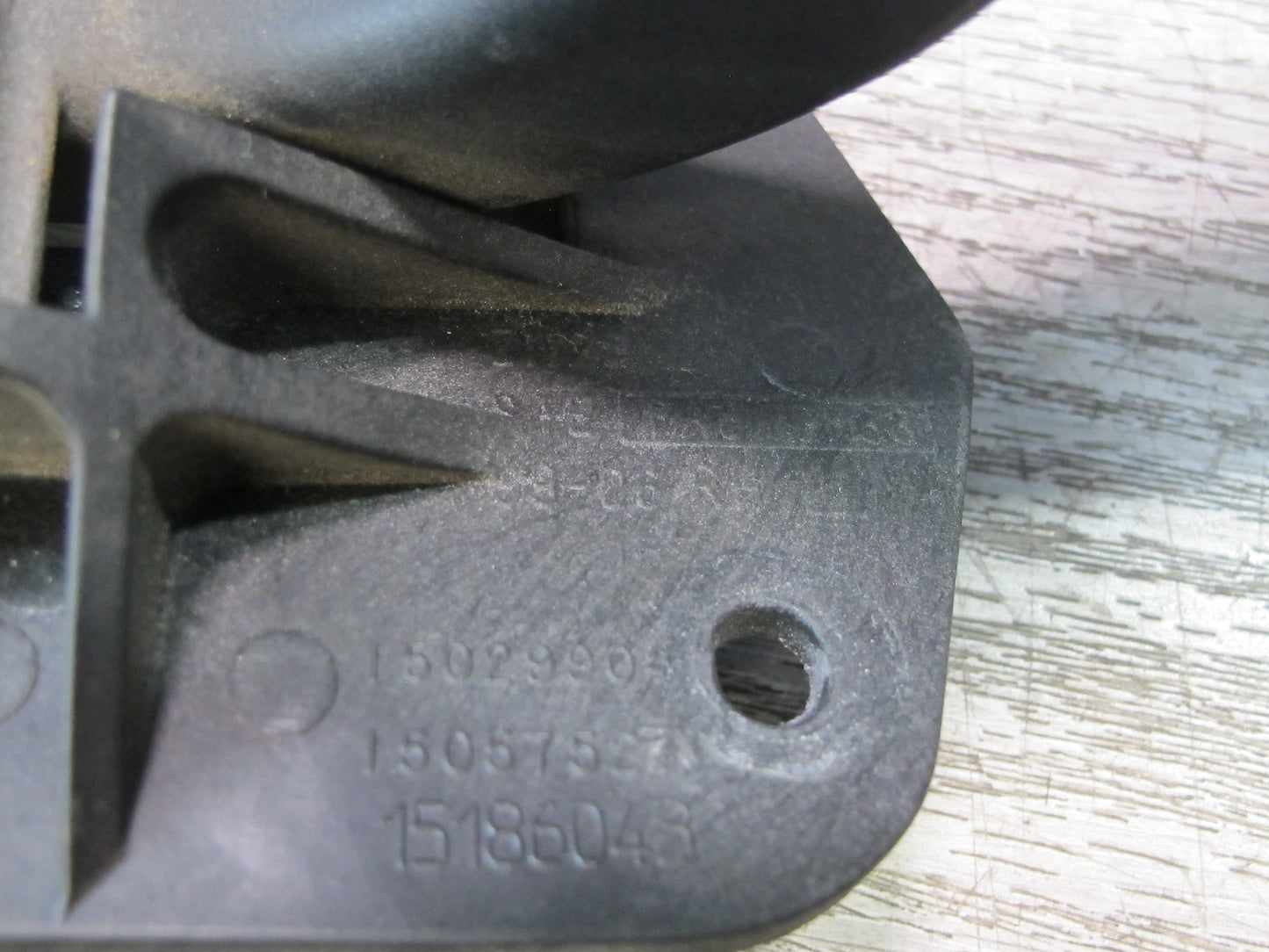 2003-2007 Hummer H2 Rear Right Passenger Side Door Interior Handle