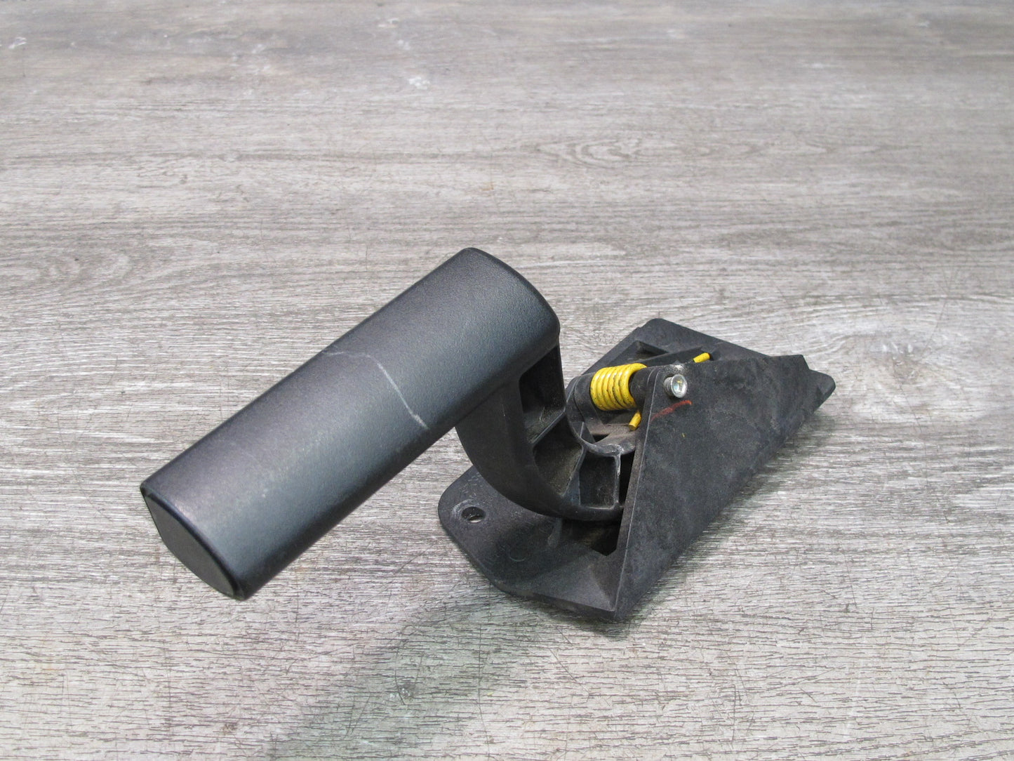 2003-2007 Hummer H2 Rear Right Passenger Side Door Interior Handle