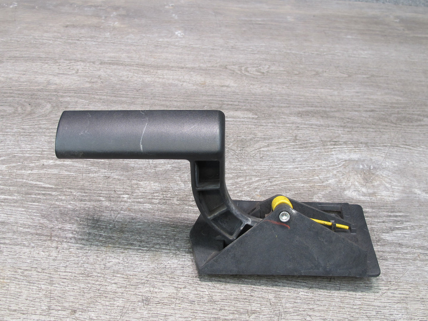 2003-2007 Hummer H2 Rear Right Passenger Side Door Interior Handle