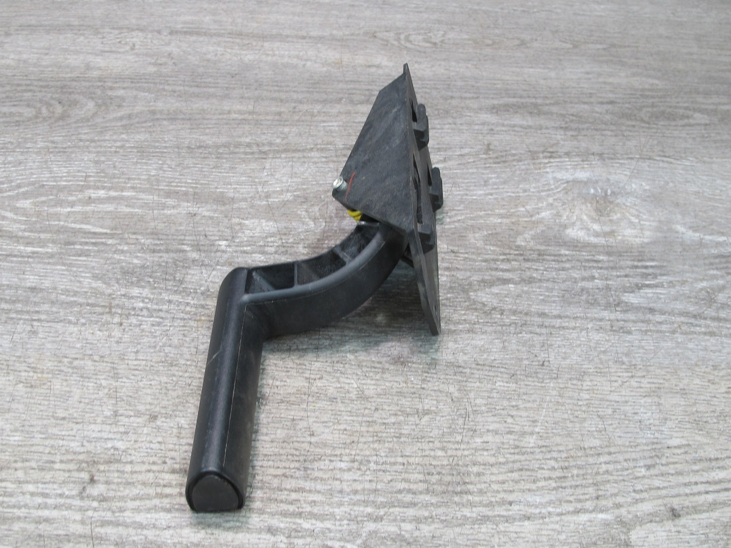 2003-2007 Hummer H2 Rear Right Passenger Side Door Interior Handle