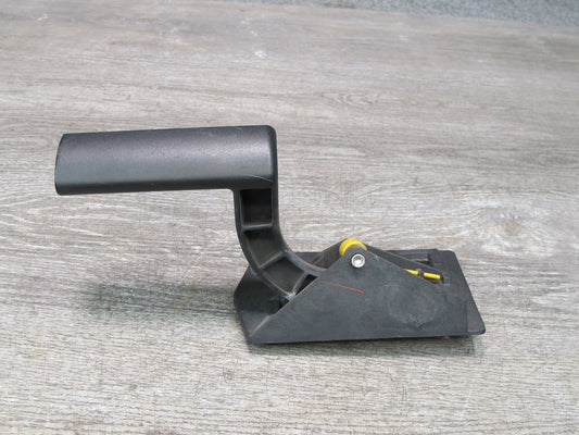 2003-2007 Hummer H2 Front Right Passenger Side Door Interior Handle