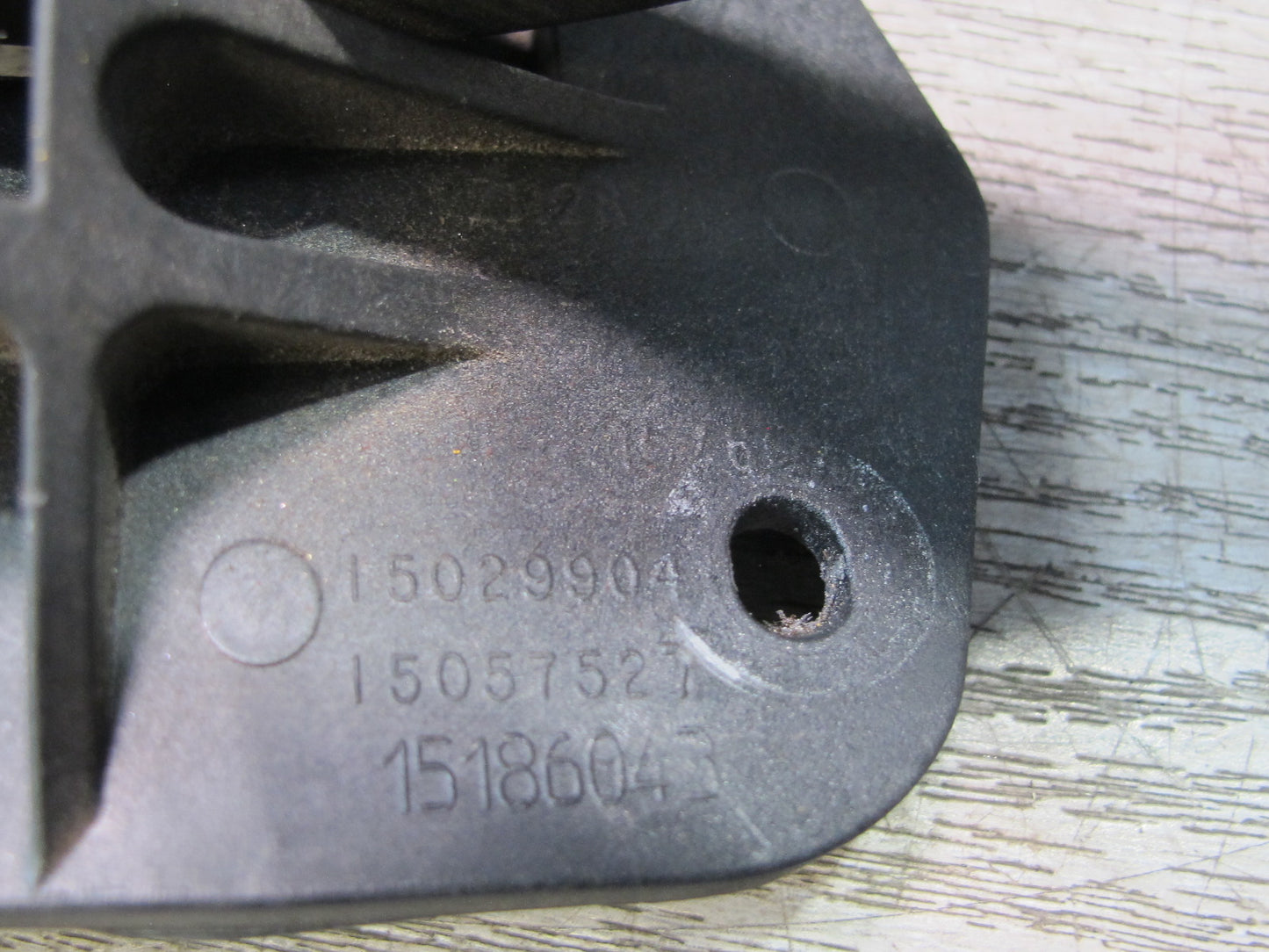 2003-2007 Hummer H2 Front Right Passenger Side Door Interior Handle