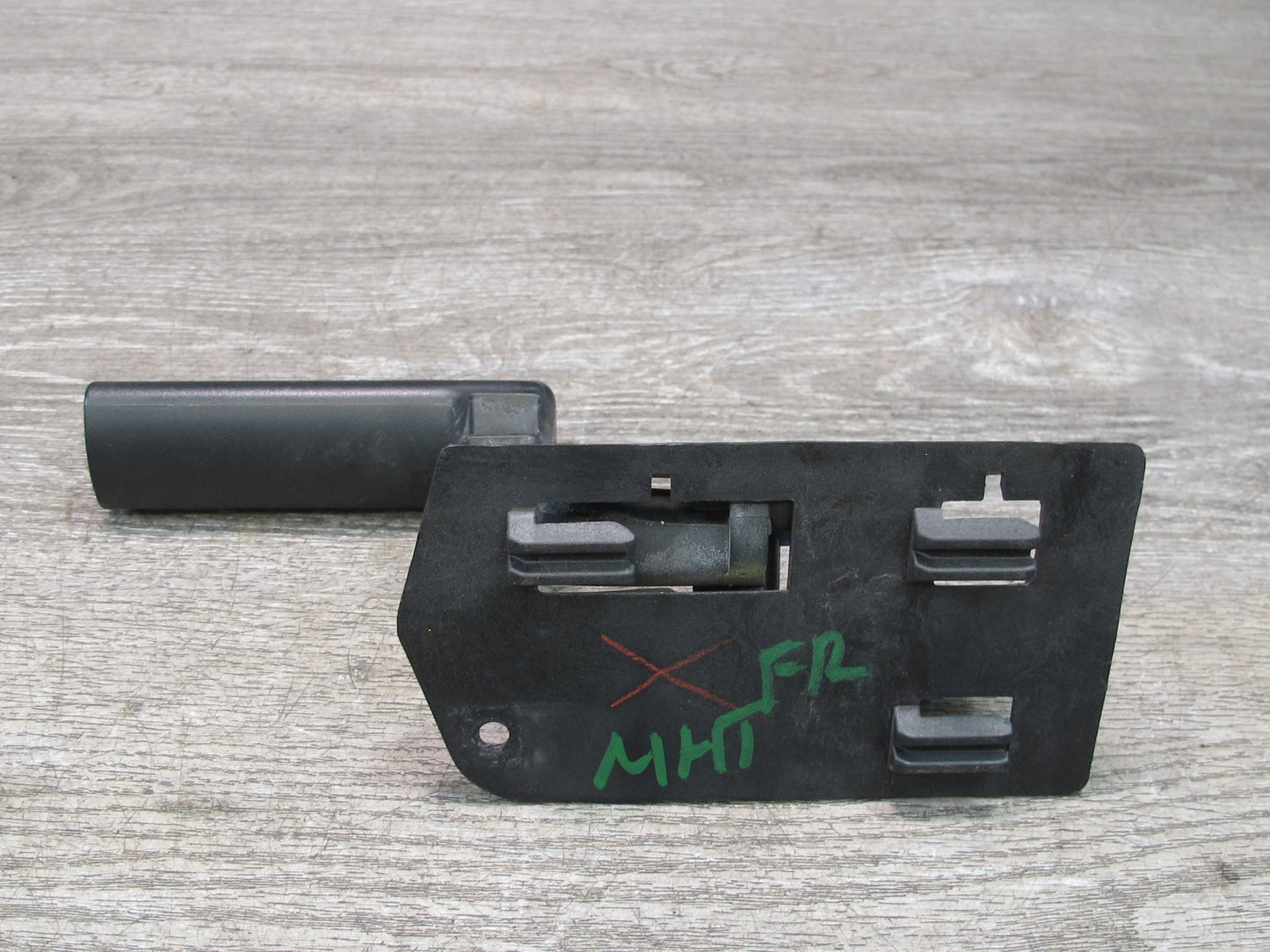 2003-2007 Hummer H2 Front Right Passenger Side Door Interior Handle