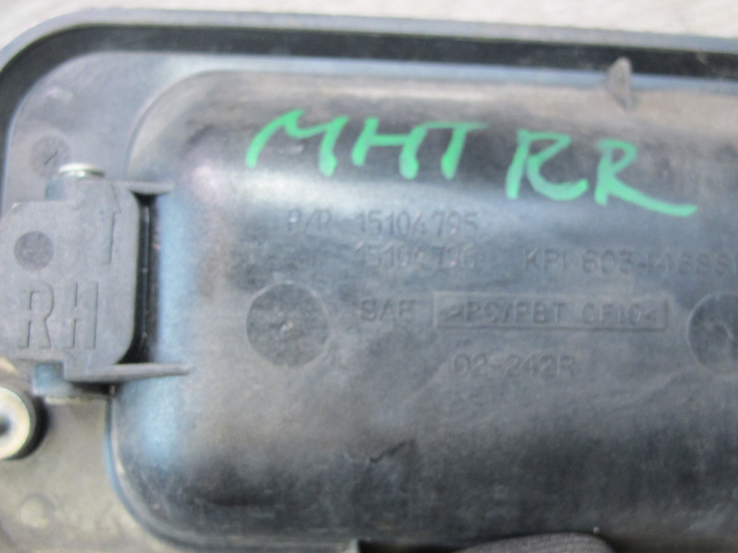 2003-2009 Hummer H2 Rear Right Side Door Exterior Handle 15104795