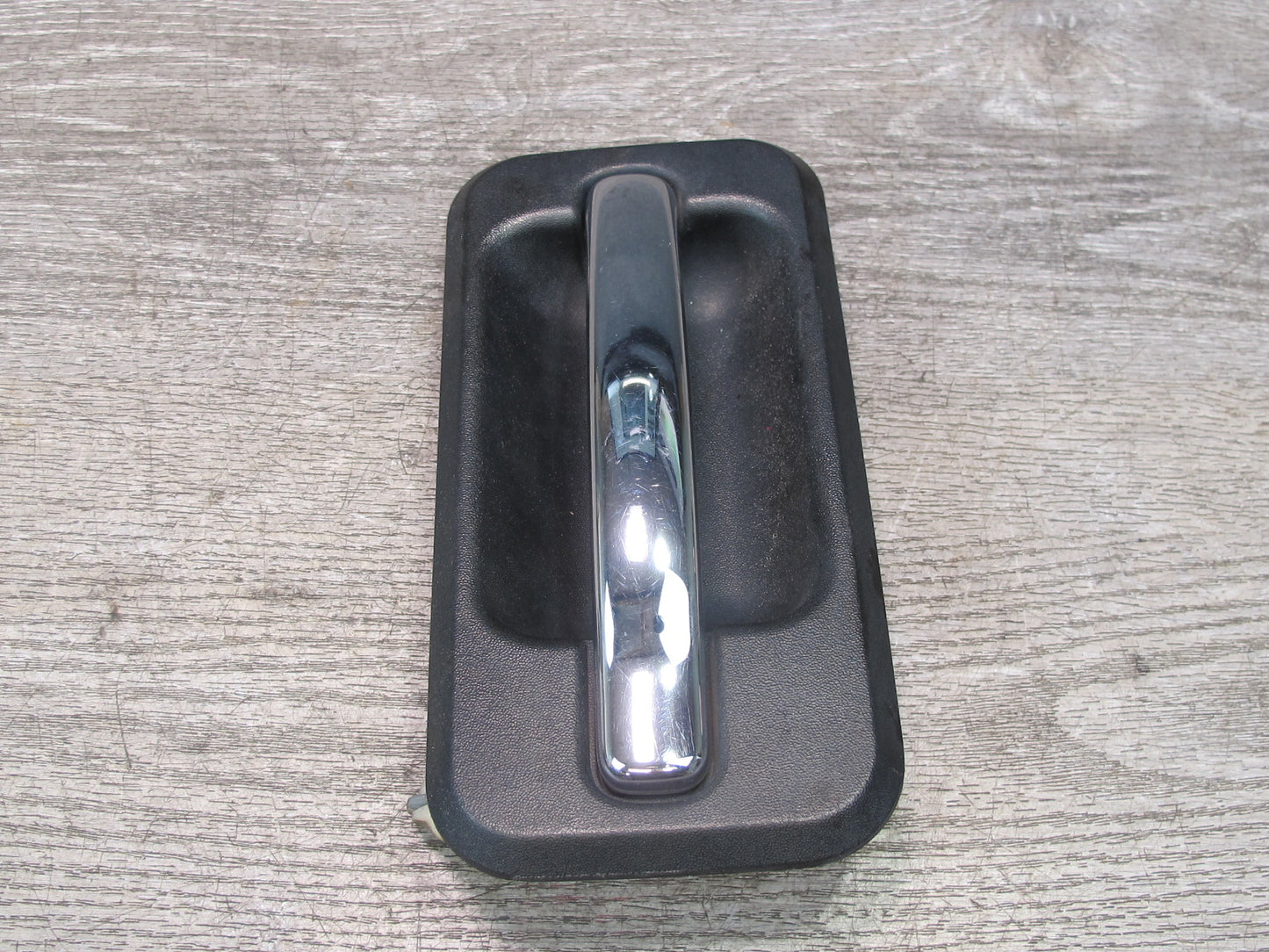 2003-2009 Hummer H2 Rear Right Side Door Exterior Handle 15104795