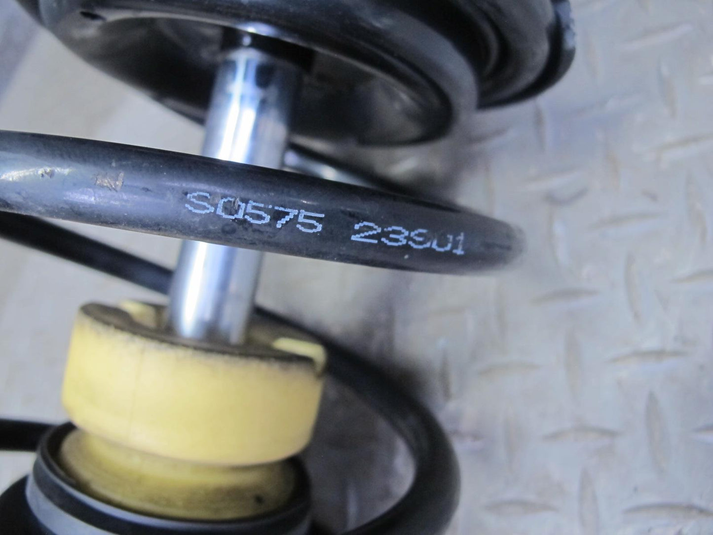 08-13 BMW E88 135i RWD Convert M-sport Set of 2 Front Strut Shock Absorber OEM