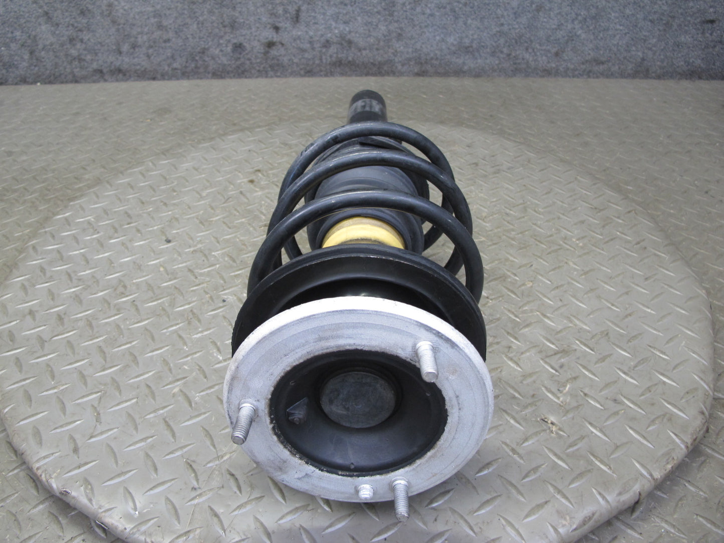 08-13 BMW E88 135i RWD Convert M-sport Set of 2 Front Strut Shock Absorber OEM